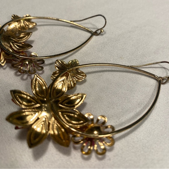 Colorful Floral Earrings with Teardrop Hoops - Picture 5 of 6